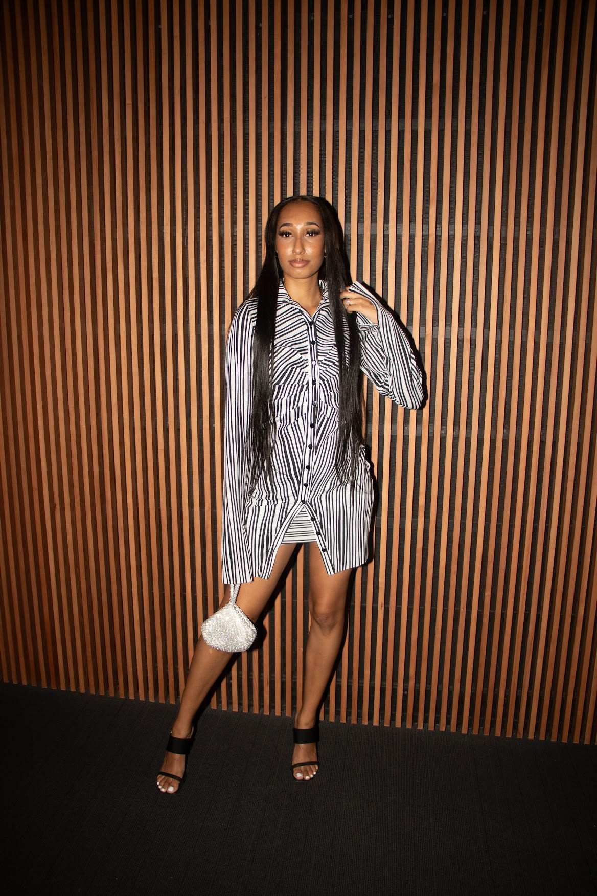 RobinSexy Print Long Sleeves Buttons Up Casual Shirt + Mini Skirts (2 Piece Set) 
Material Composition: Synthetic Fiber
Model is wearing a Medium.RobinFemme FineryyFemme Fineryy